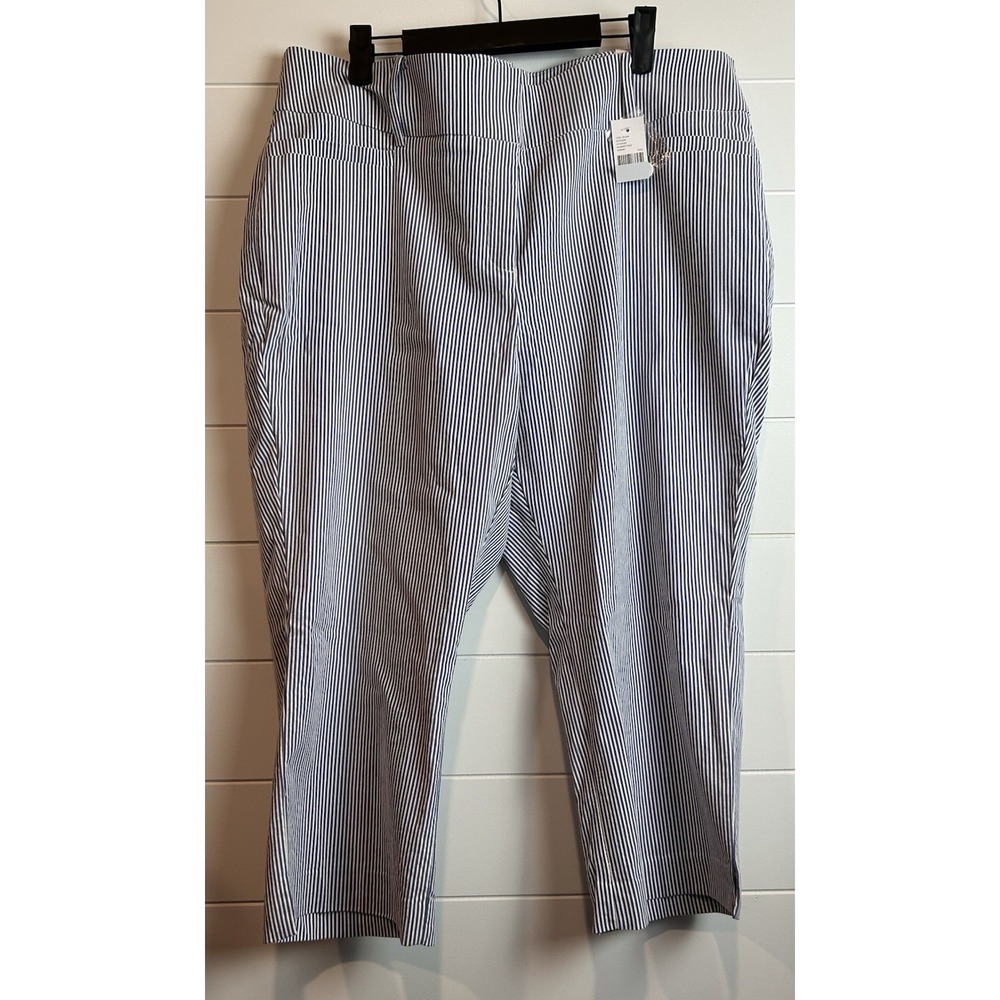 Lane Bryant 4 Season Signature Fit Capri Womens 18 Petite Blue Stripe